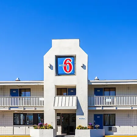 Americas Best Value Inn Bangor-2